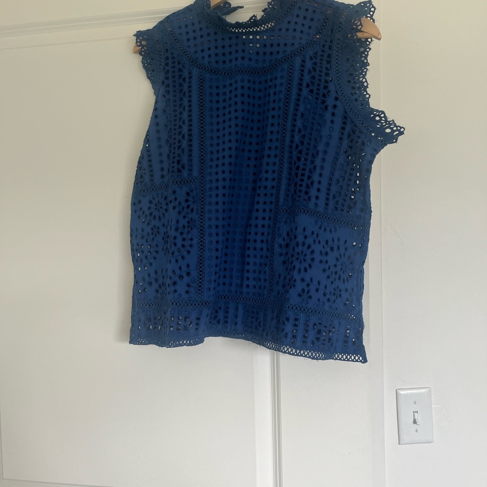 Sundance Navy Lace Sleeveless Blouse
